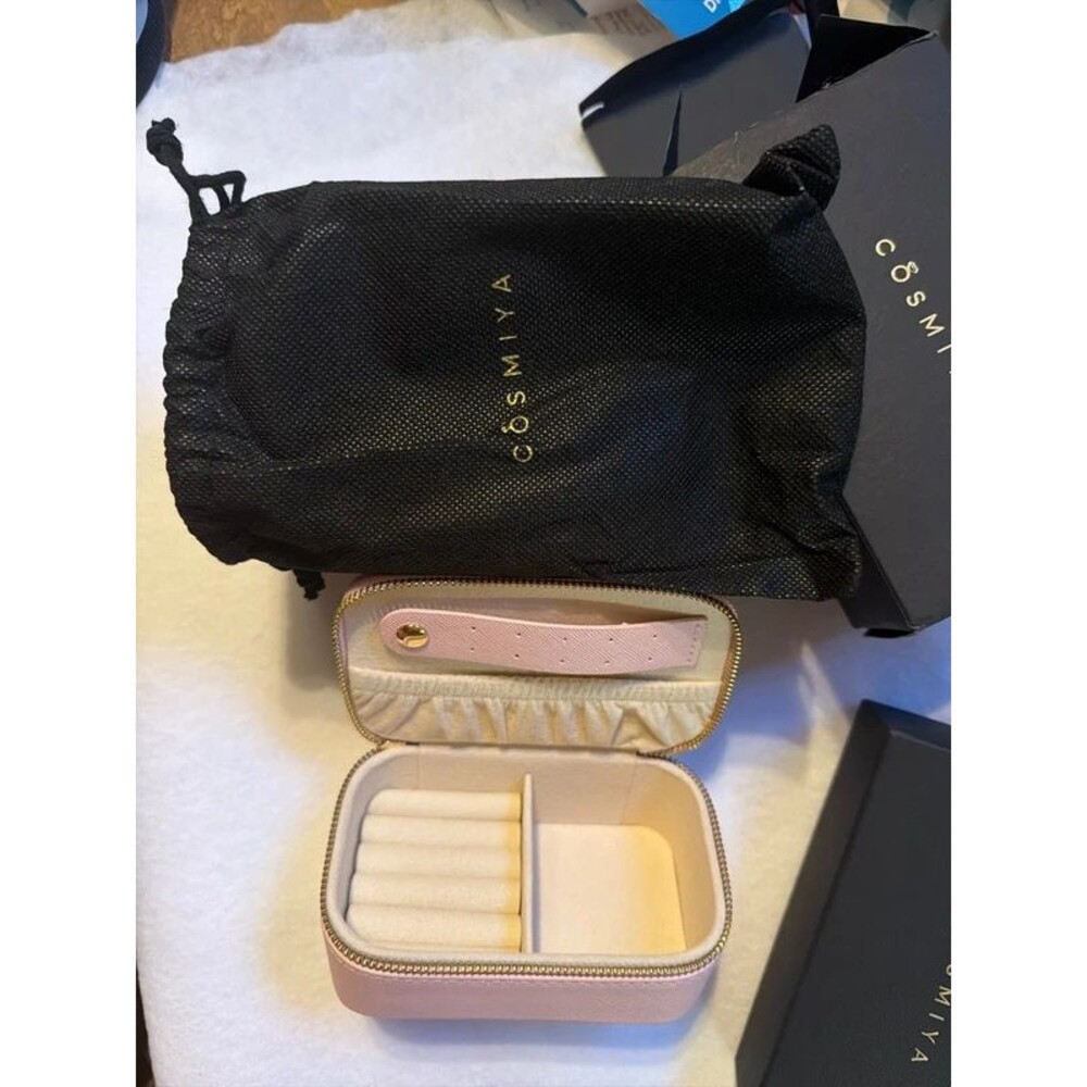 Cosmia Light Pink Small Jewelry Box / Travel Case